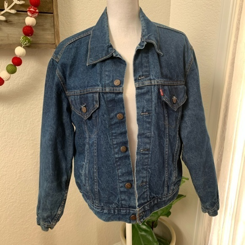 VTG 80’s Levi’s red plaid lined trucker jacket 46